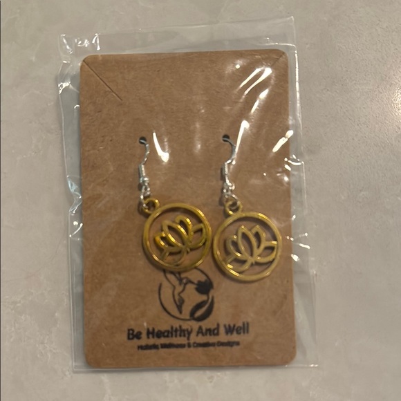 Gold Lotus Earrings - Picture 1 of 1